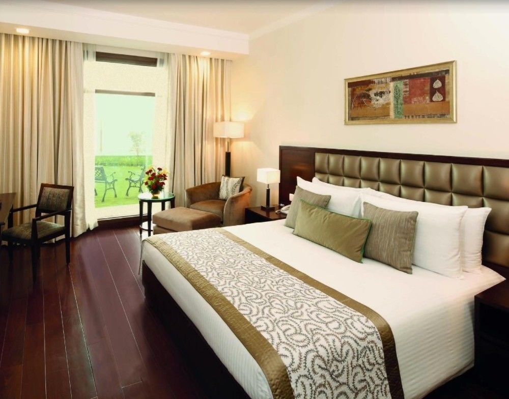 Отель Jaypee Residency Manor Массури Экстерьер фото