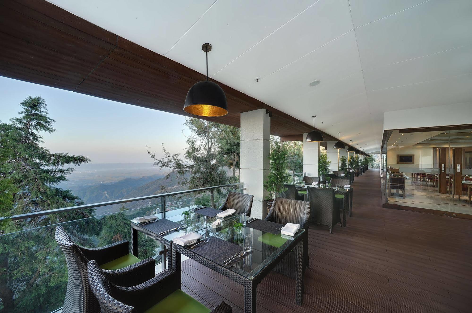 Отель Jaypee Residency Manor Массури Экстерьер фото