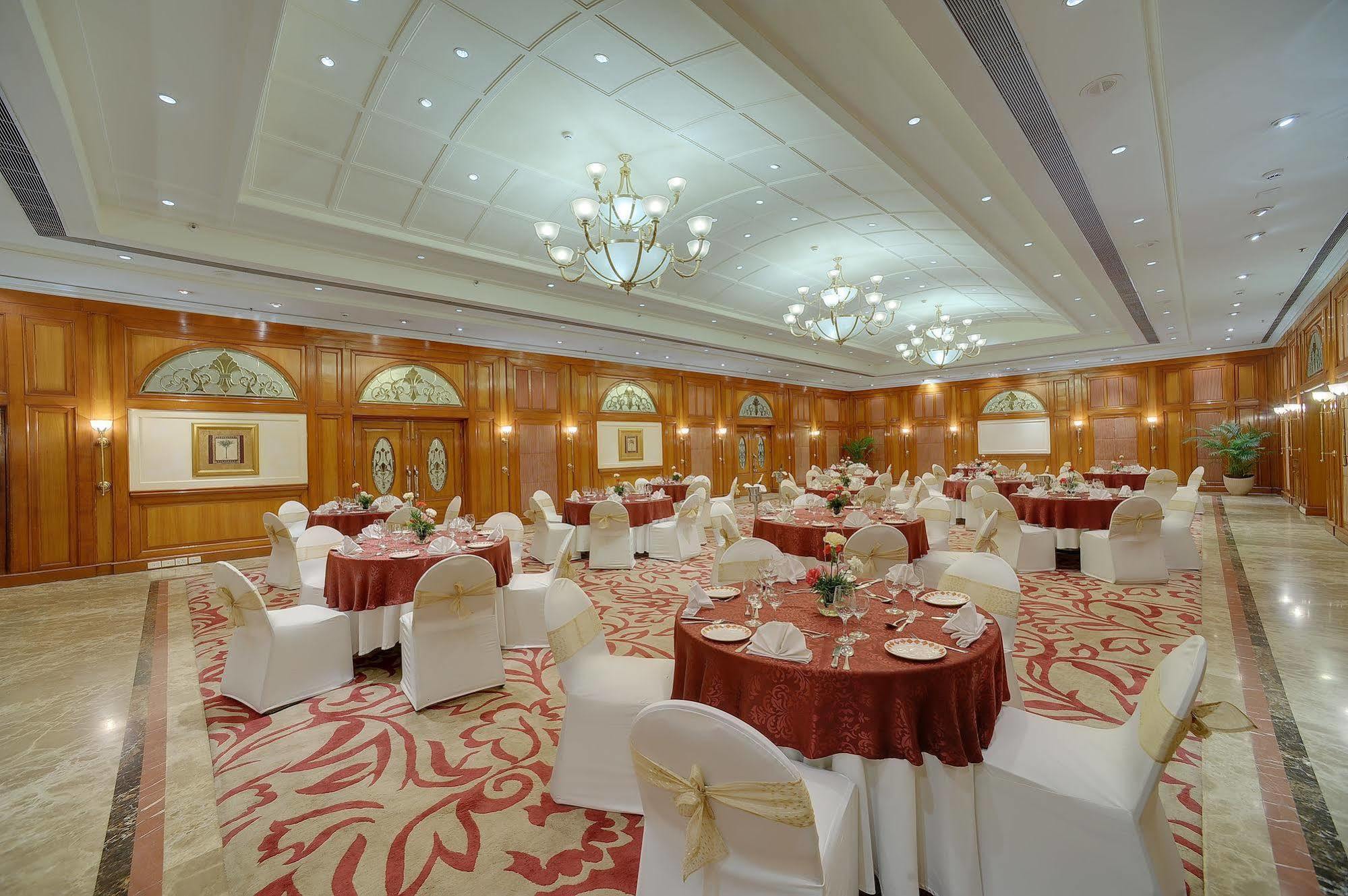 Отель Jaypee Residency Manor Массури Экстерьер фото