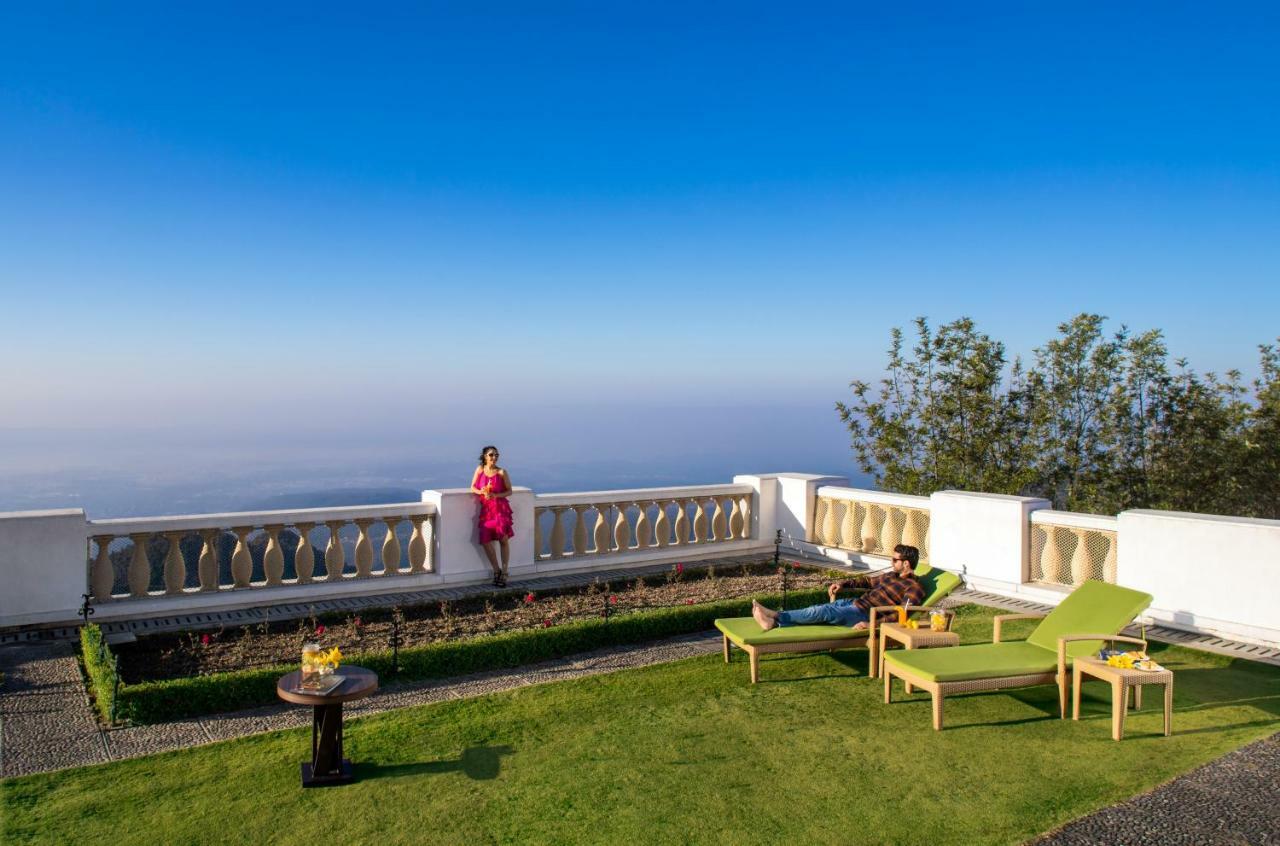 Отель Jaypee Residency Manor Массури Экстерьер фото